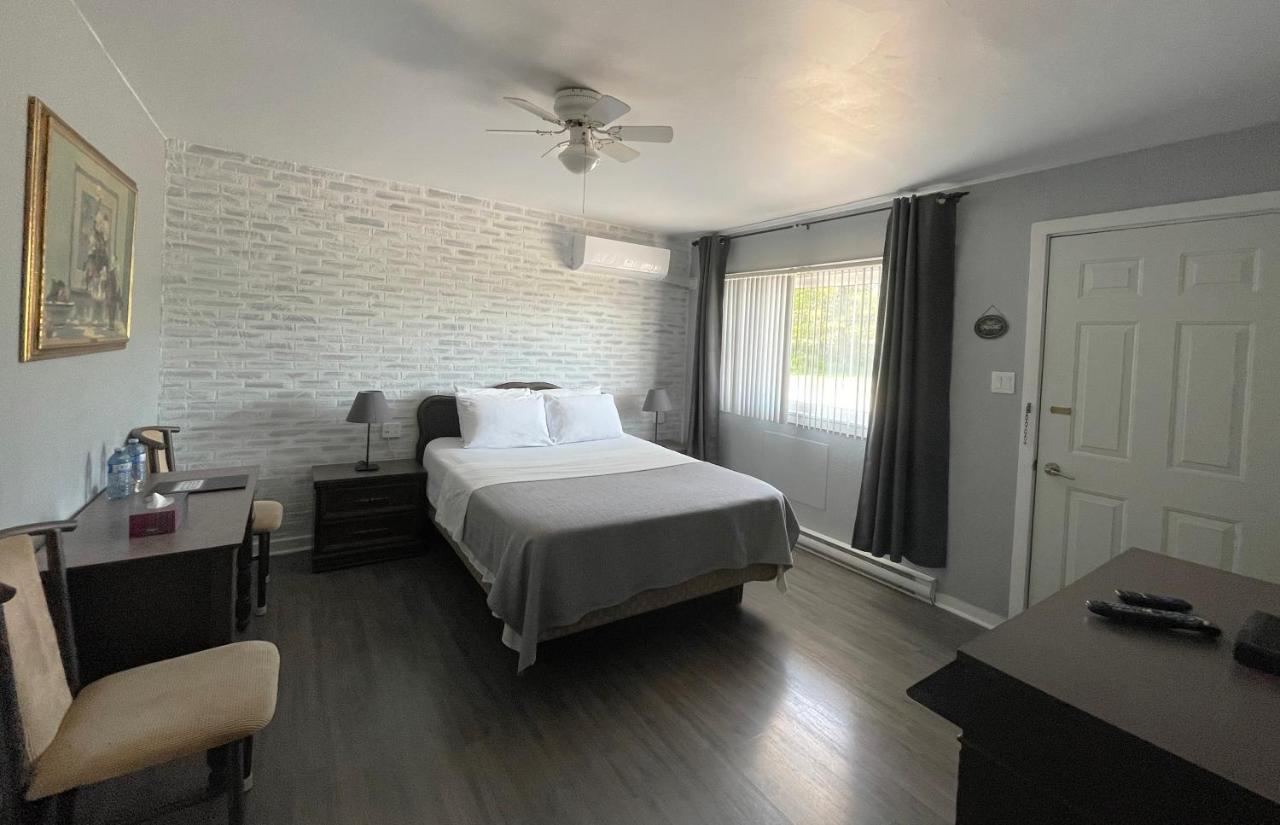 Auberge Restwell Motel Berrys Mills Ngoại thất bức ảnh