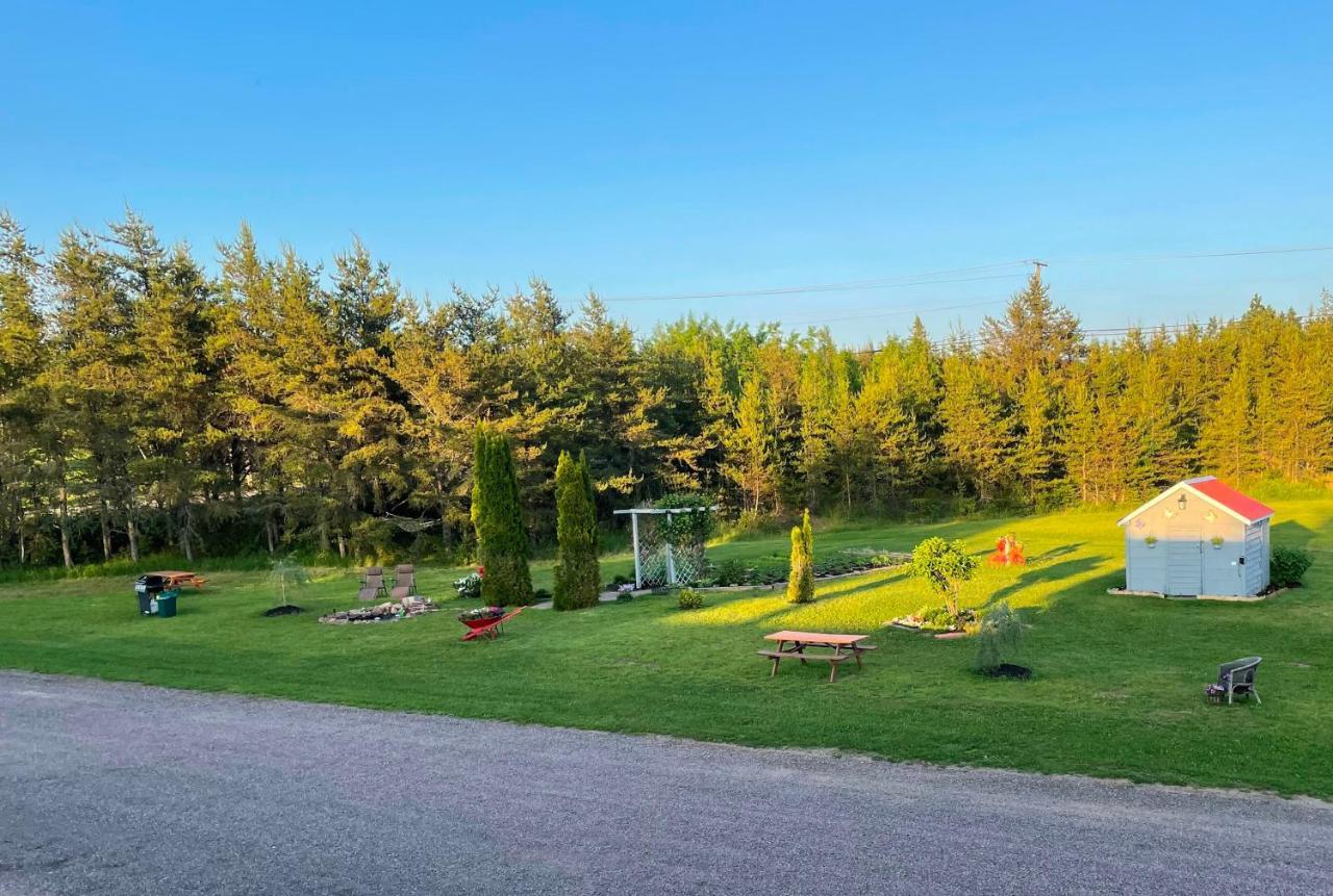 Auberge Restwell Motel Berrys Mills Ngoại thất bức ảnh
