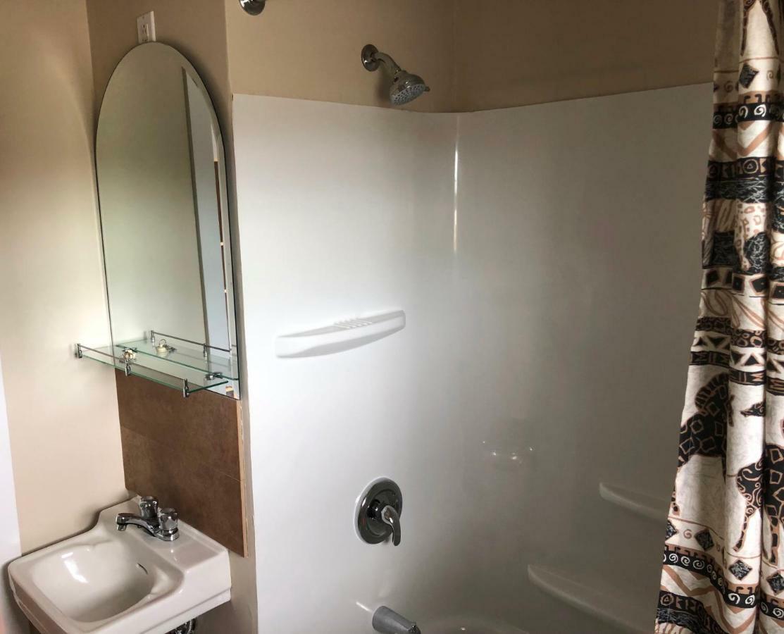 Auberge Restwell Motel Berrys Mills Ngoại thất bức ảnh